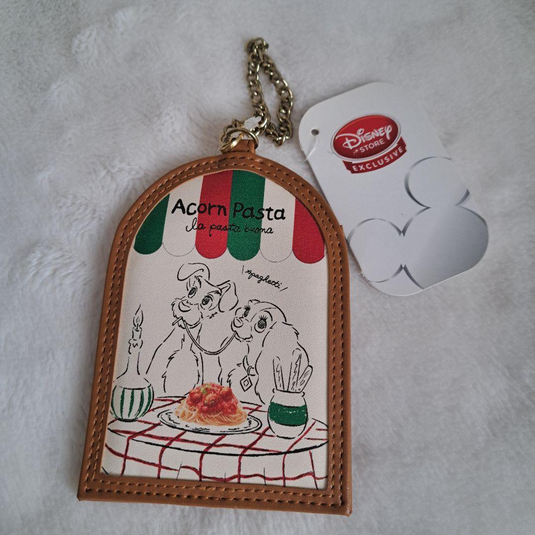 わんわん物語 ディズニーストア パスケース - メルカリ