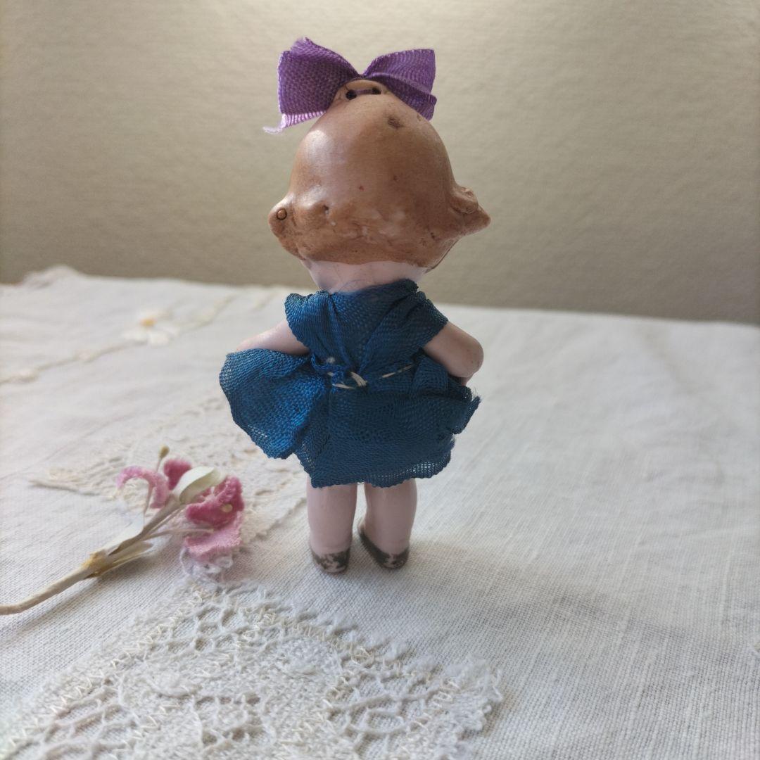 ドイツ　アンティーク　HERTWIG ビスクドール　リボンの女の子　8.5cm