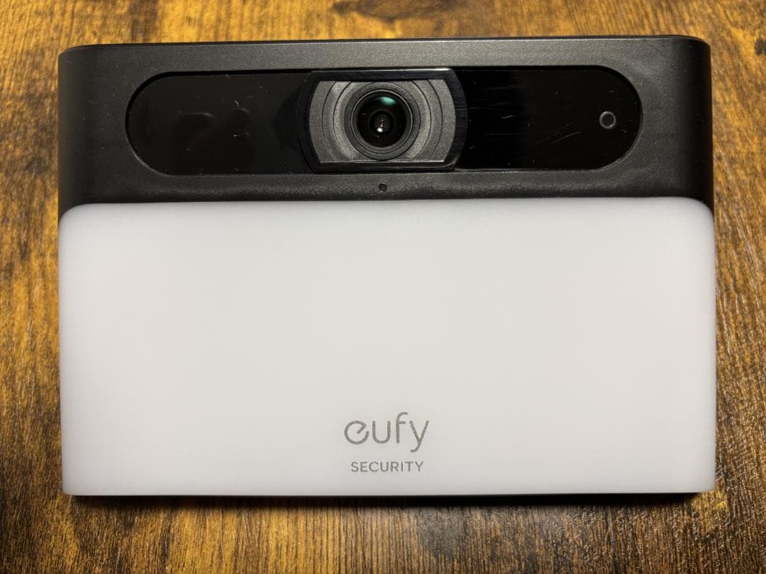 【中古品】Eufy Solar Wall Light Cam S120 Eufy Solar Wall Light Cam S120 ソーラー充電 センサーライト一体型