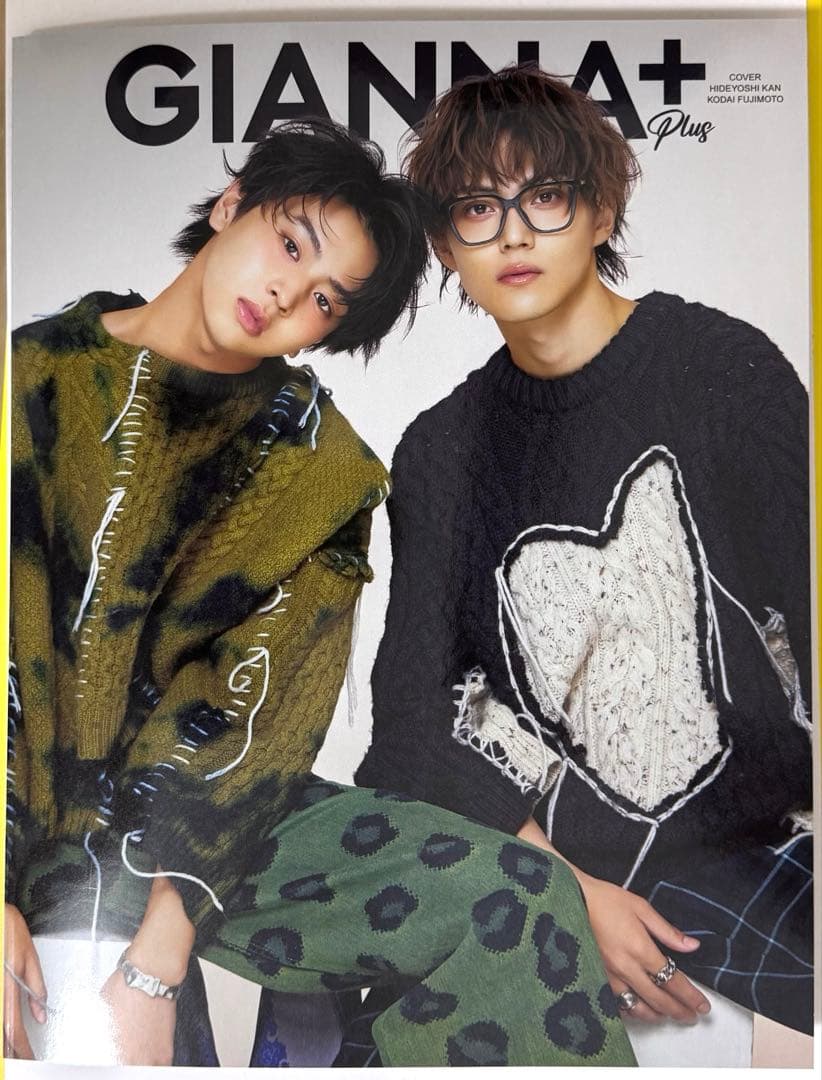 GIANNA Plus 簡秀吉 藤本洸大 HMV限定 両面フォトカード - メルカリ