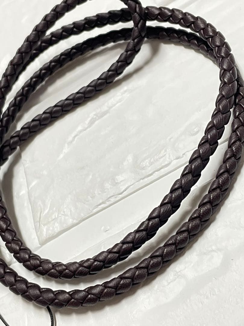 美品】BOTTEGA VENETA ネックストラップ 匿名配送❤︎ - メルカリ