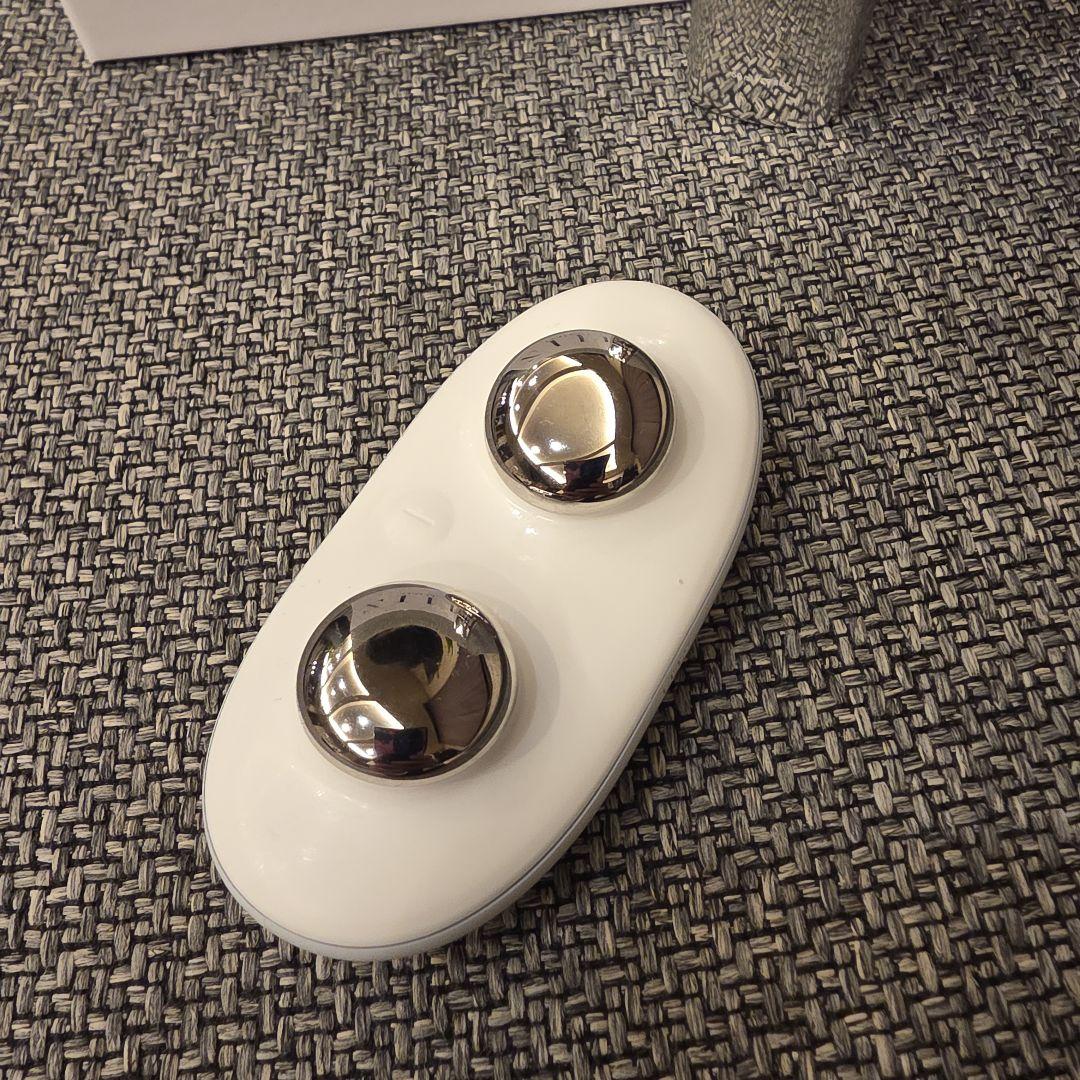 匿名配送 送料込み カレントボディ ZIIP HELLO 美顔器