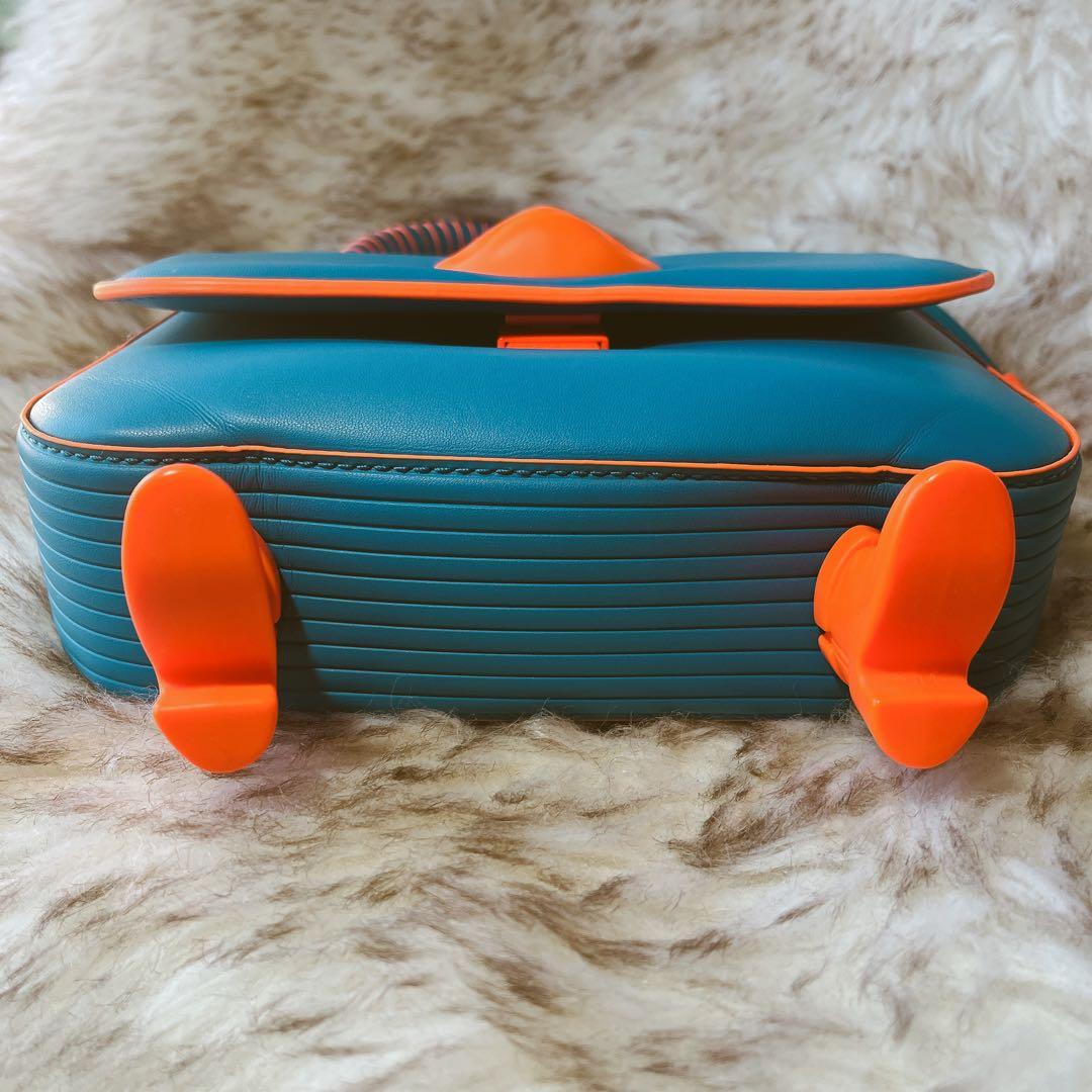 CHARLES & KEITH カリオペトップハンドルバッグ - メルカリ