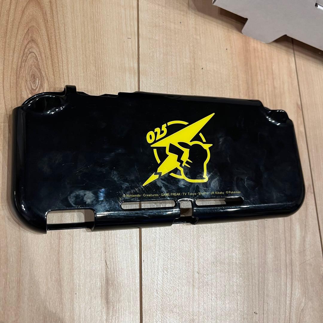 《匿名発送》Nintendo Switch light本体 ピカチュウカバー付