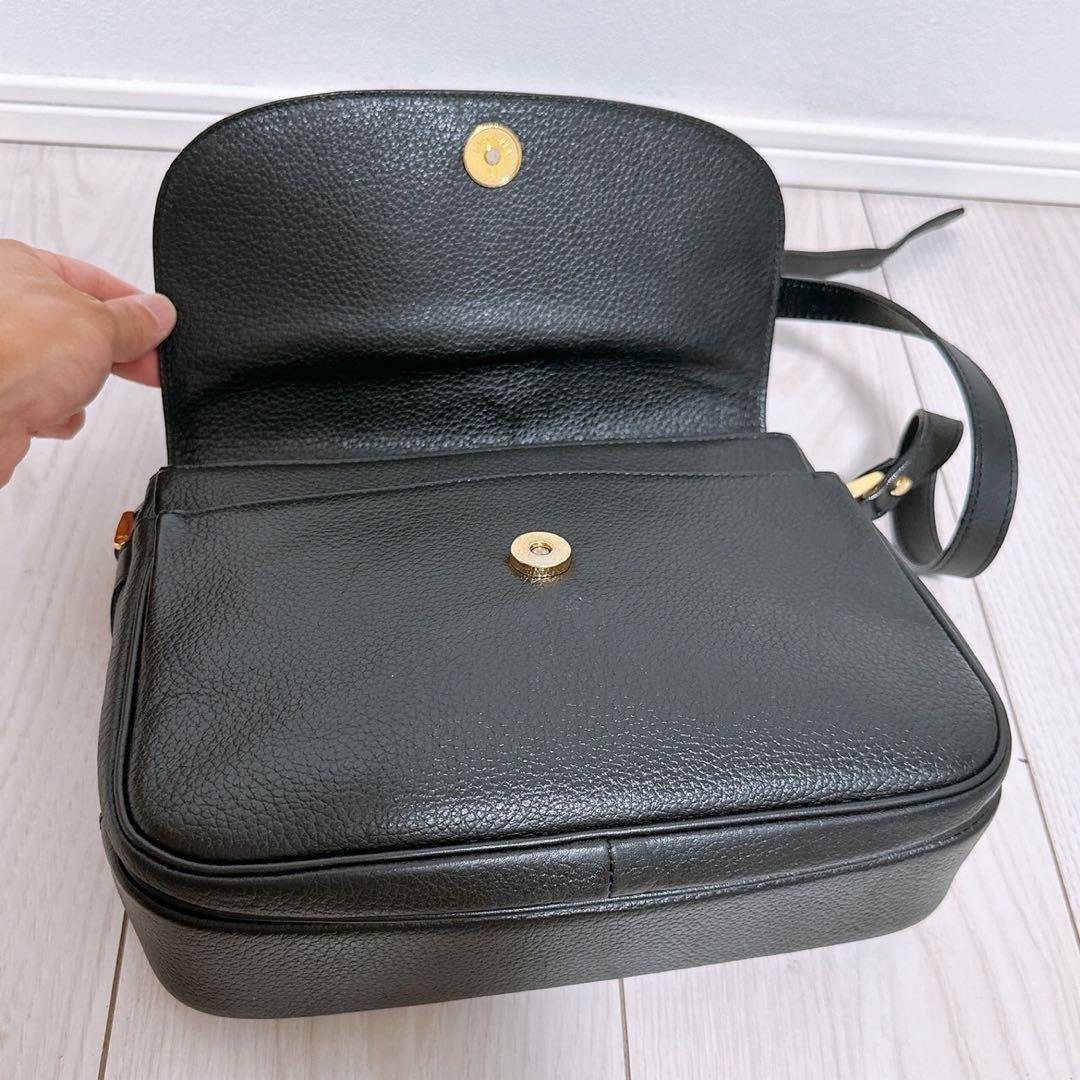 《美品》Burberrys(バーバリー)ショルダーバッグ　レザー　ブラック