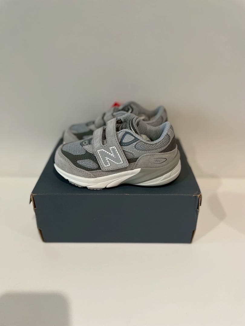 New Balance IV990GL6 グレー　14.5cm 新品未使用