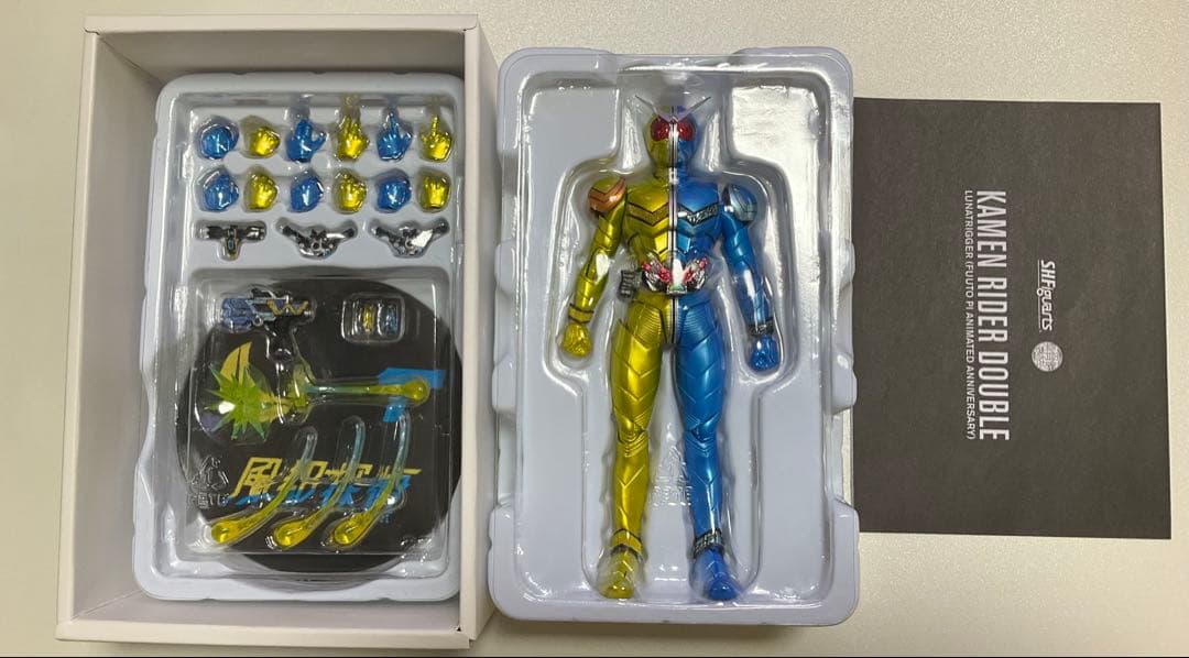 【中古品】S.H.Figuarts 真骨頂 仮面ライダーWルナトリガー 風都探偵