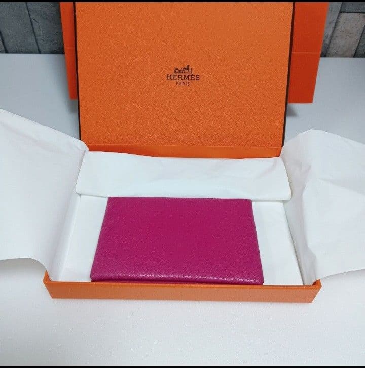 正規品！HERMESエルメス✮レディース名刺入れ カードケース 小銭入れ HERMES（エルメス） カードケース 名刺入れ イリアード コンパクト