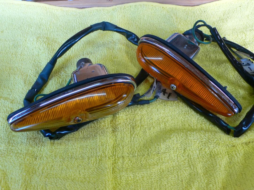 フェアレディ―SR311 ウィンカー・リフレクターセット （中古品