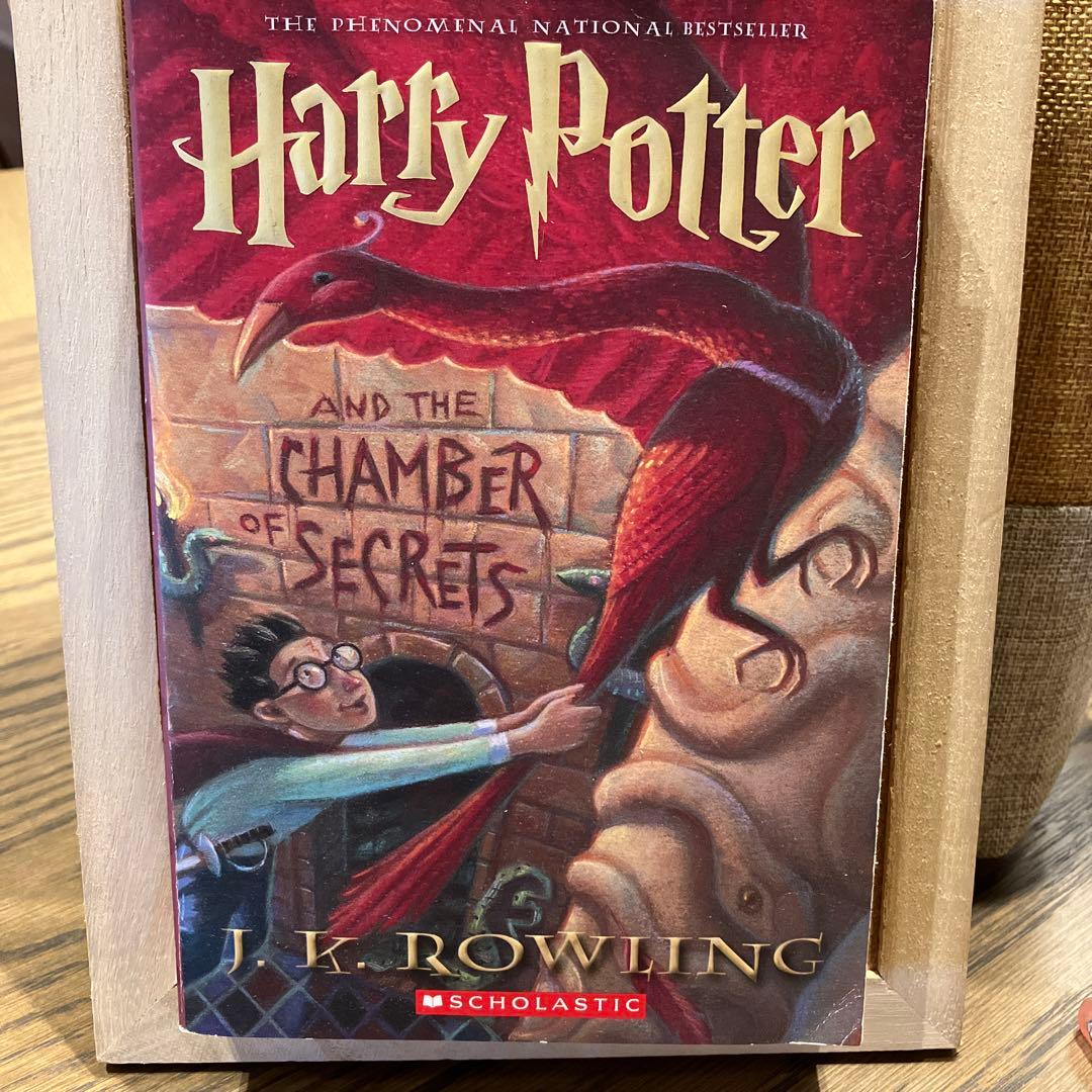 ハリーポッターと秘密の部屋（英語洋書） - メルカリ