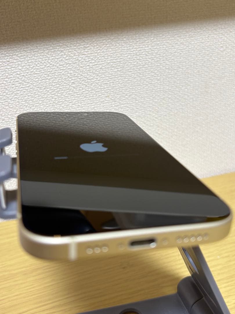 《格安美品》iPhone 15 128GB イエロー simフリー