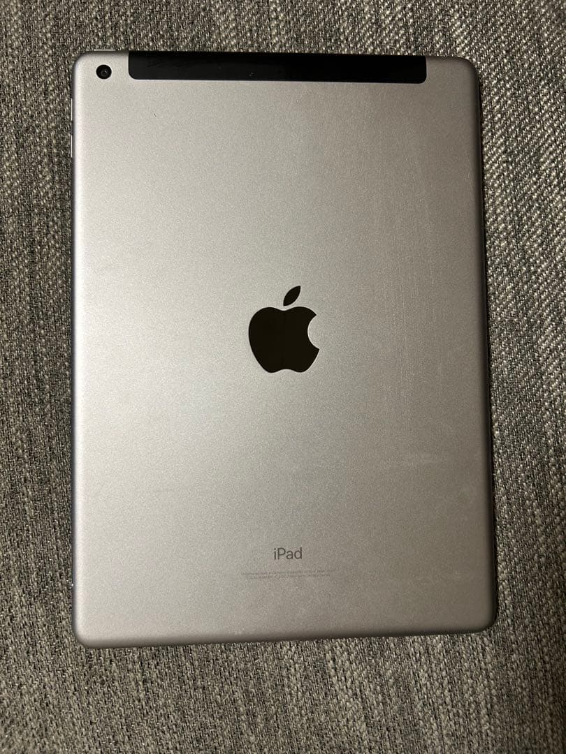 M*i様 iPad 第6世代 32GB タッチペン、カバーセット