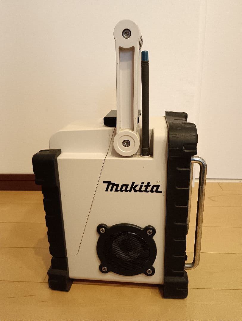 Makita マキタ ラジオ MR100 - メルカリ