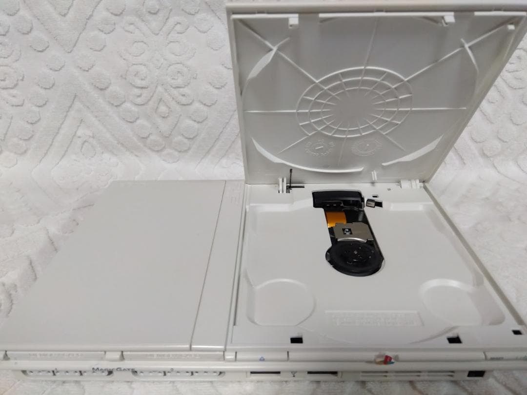 ⭐️完動品✨レンズ交換メンテ済✨SCPH75000 本体 薄型 PS2 ※30