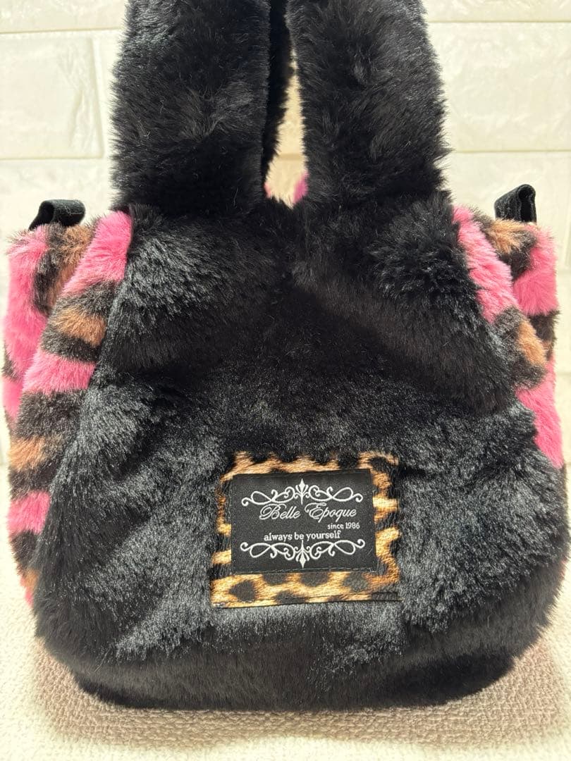 あ*き様 コヤンイサムチョン ハンドメイド ファーバッグ ジョーズくん