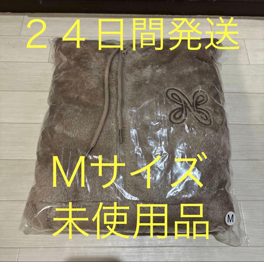 NiziU パーカー Mサイズ NiziU “NEW EvoNUtion” - メルカリ