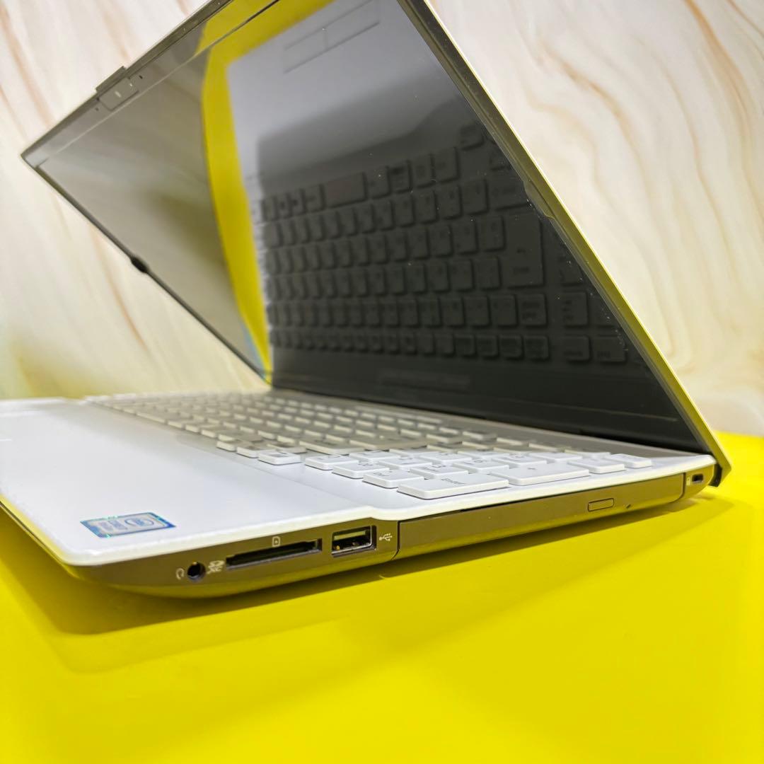 第8世代Core i7】/WEBカメラ有/OS無/パーツ取り/ジャンク扱い