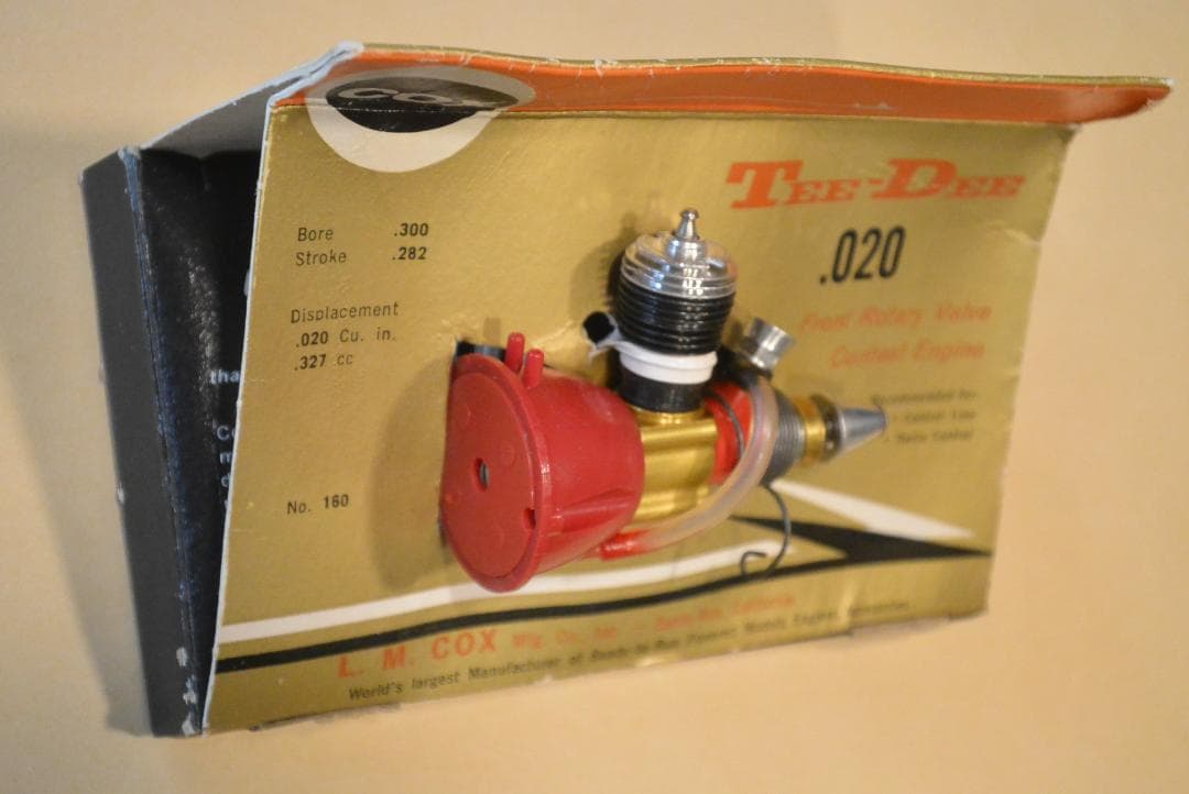 Cox TeeDee 02エンジン プラグ付き