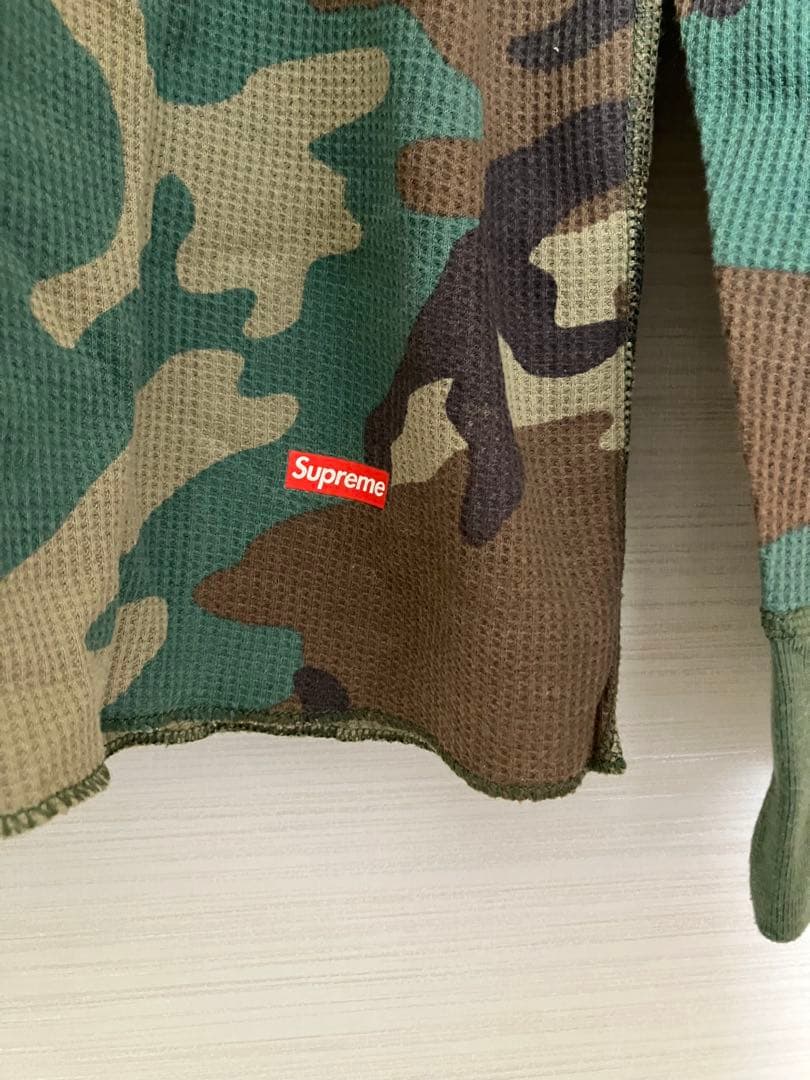 SUPREME x Hanes迷彩柄 ロンT - メルカリ
