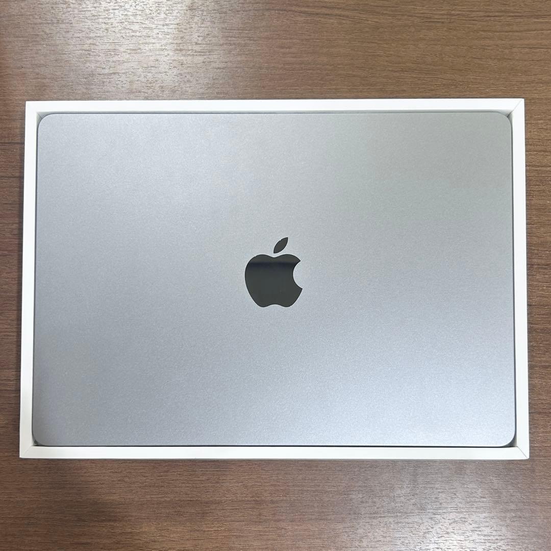 MacBook本体 MacBookAir M2 (A2681) 8GB/256GB Amazon.co.jp: 【整備済み品】Apple MacBook Air M2 2022 (13インチ