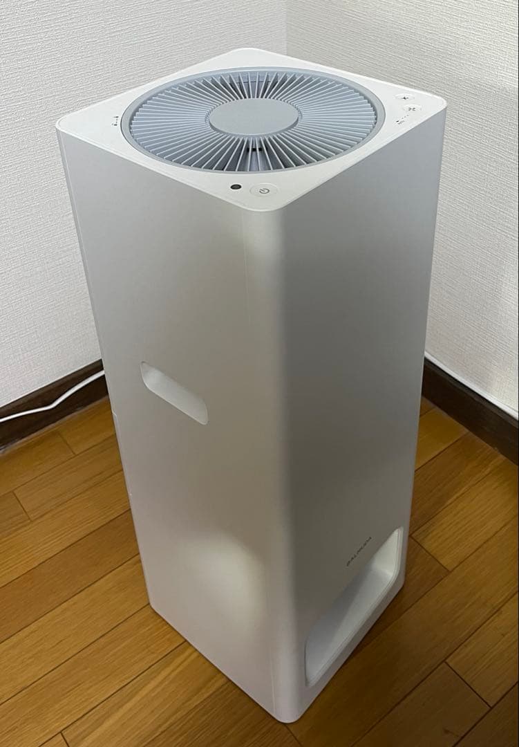 BALMUDA The Pure A01A-WH 空気清浄機 1.jpg