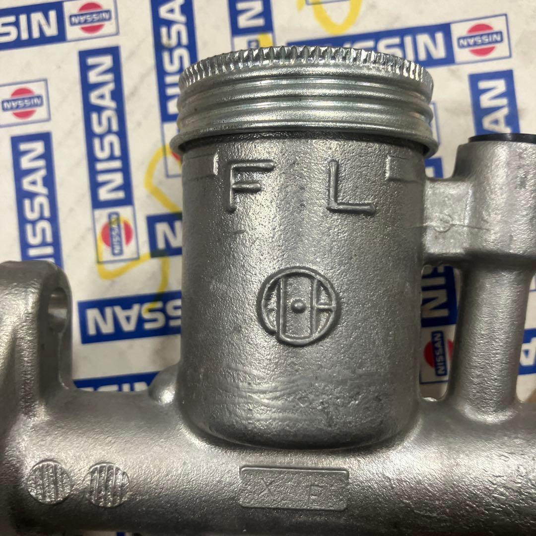 希少フェアレディSP310 クラッチマスターASSY新品未使用　日産純正の完品