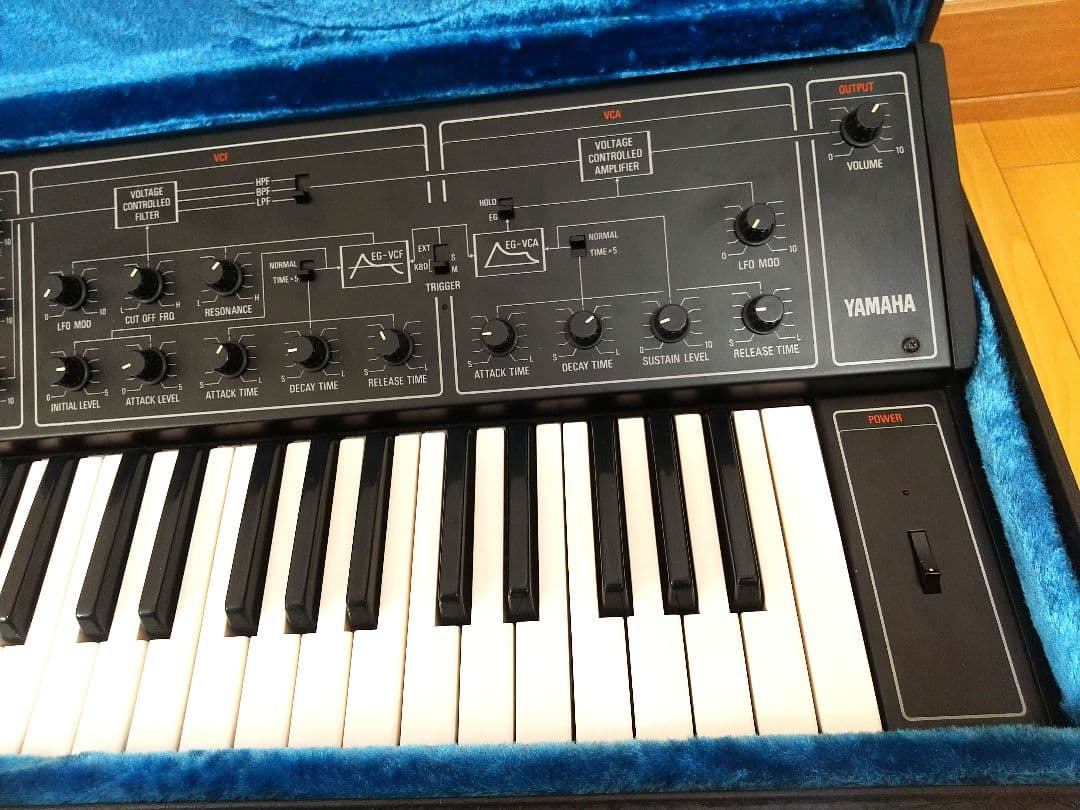 廃盤】希少 YAMAHA CS-10 アナログ シンセサイザー ハードケース付