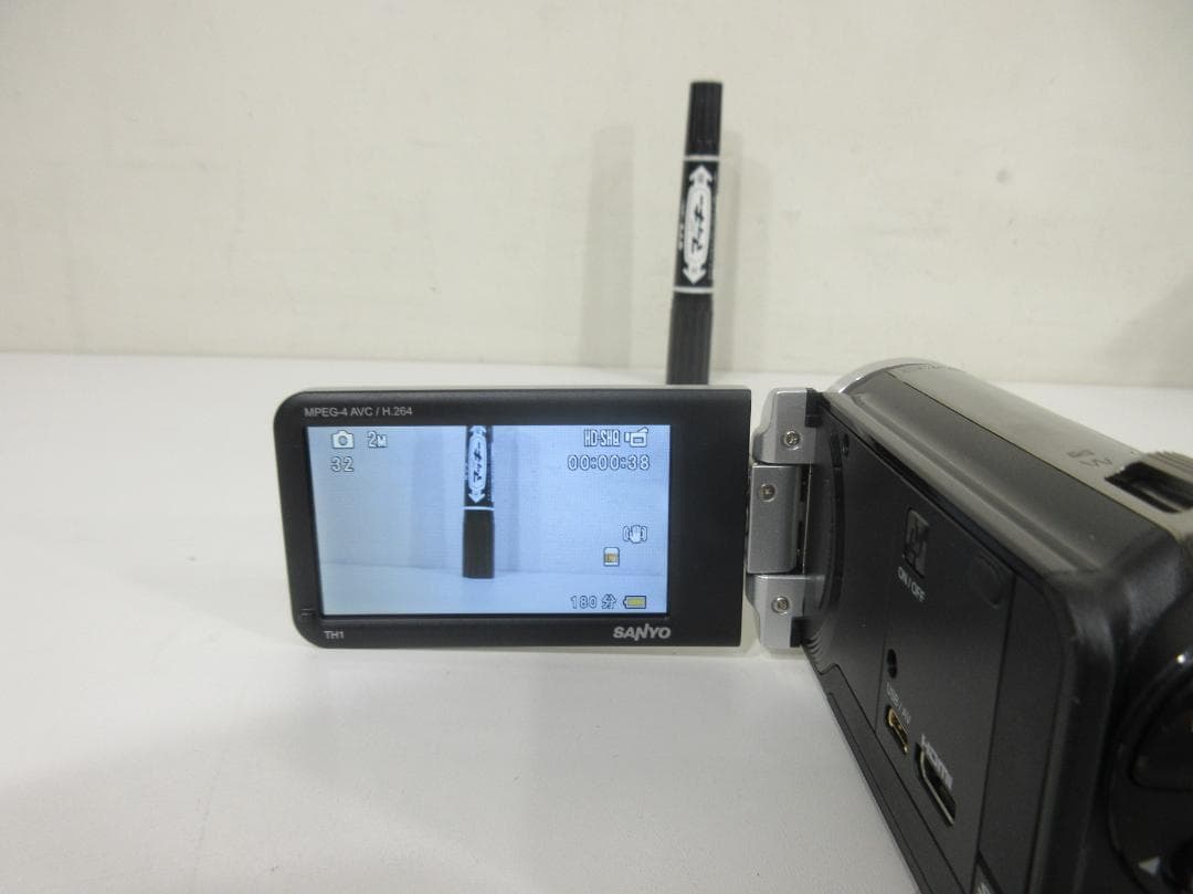 1217V【中古美品】SANYO ビデオカメラ Xacti DMX-TH1 - メルカリ