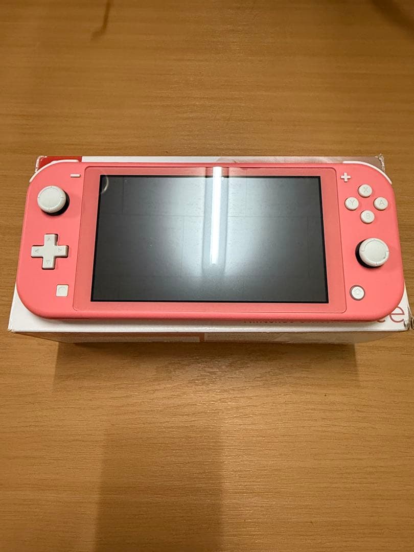 ほぼ未使用！Nintendo Switch Lite コーラル 箱、充電器付き Amazon.co.jp: Nintendo Switch Lite コーラル : ゲーム