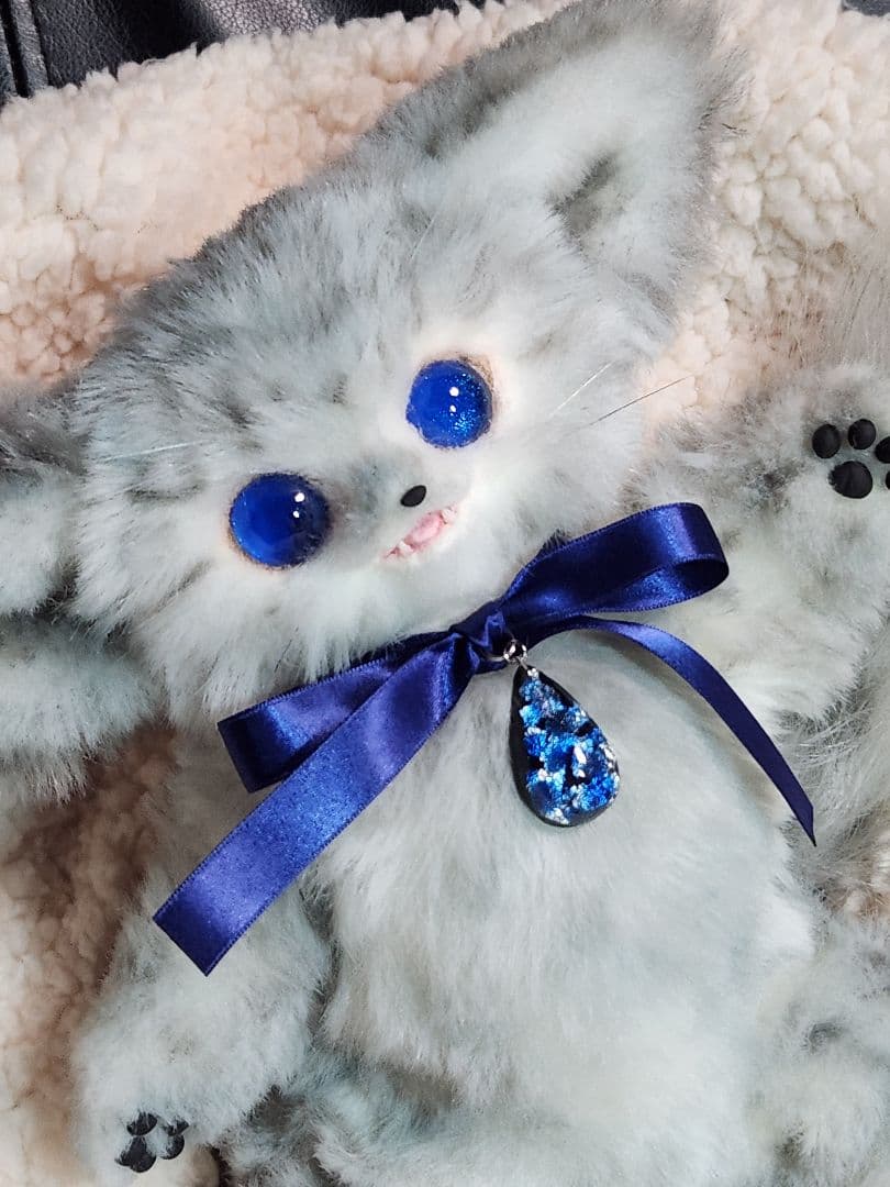 らずり　アートドール　ユキヒョウさん　冬の幻獣 らずり アートドール ユキヒョウさん 冬の幻獣 - メルカリ