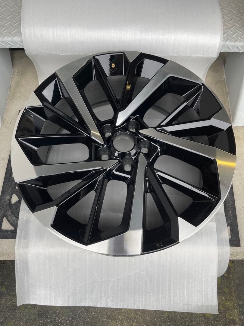 アウトランダー　純正ホイール　20インチ　1本　③ 即決 20インチ 1本 アウトランダー PHEV GH0W 三菱 純正 タイヤ