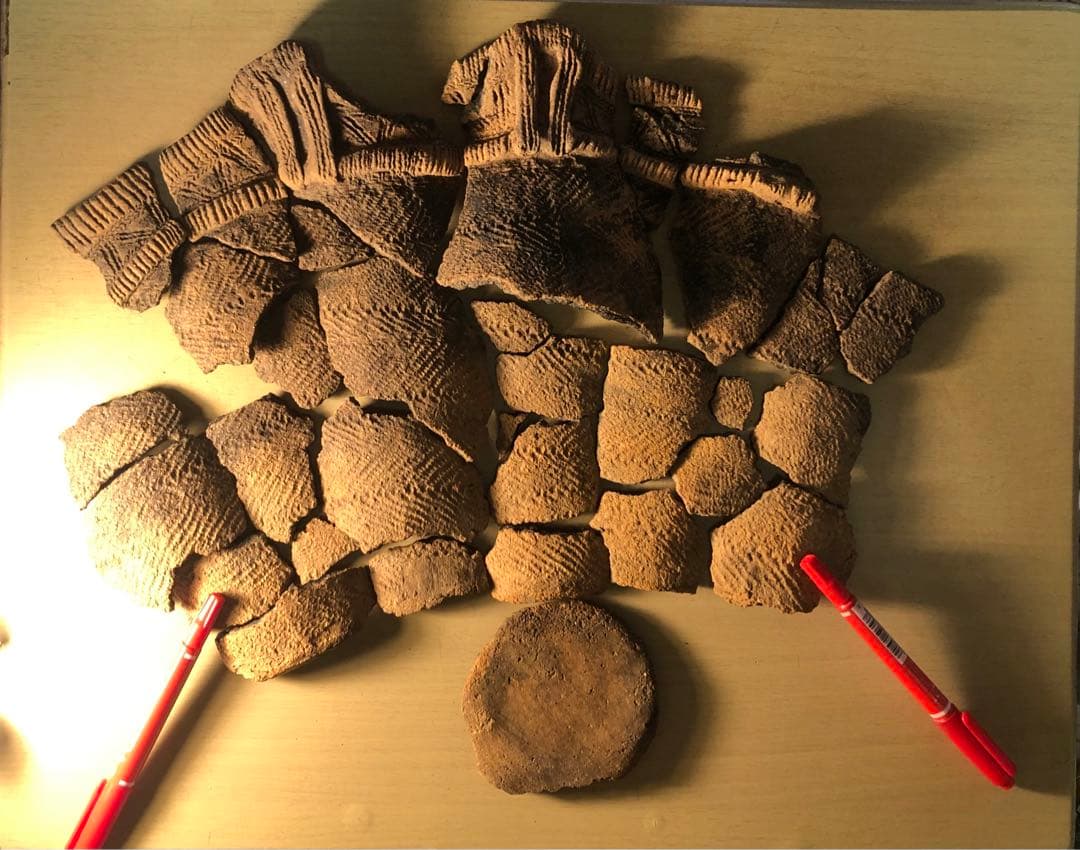 縄文土器の欠片 No.536」です。 - メルカリ