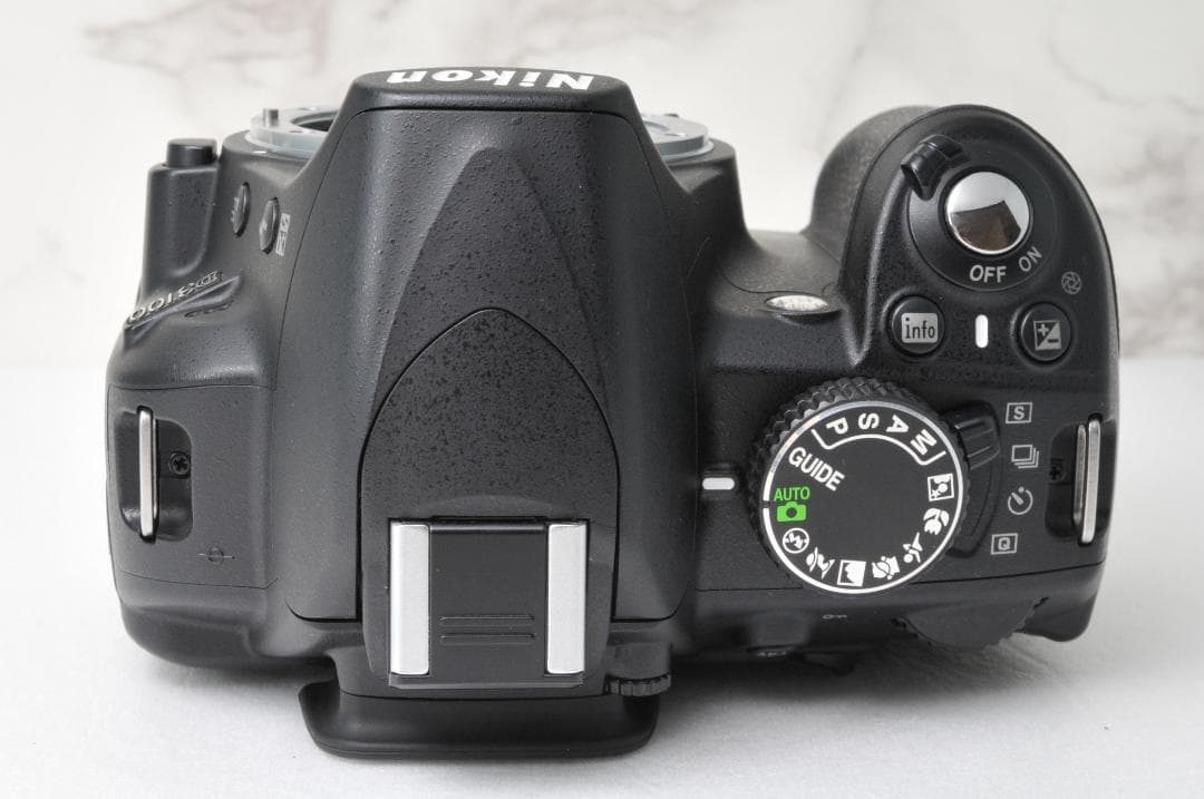 ショット数少なめ Nikon D3100⭐️スマホ転送 一眼レフカメラ 動作品