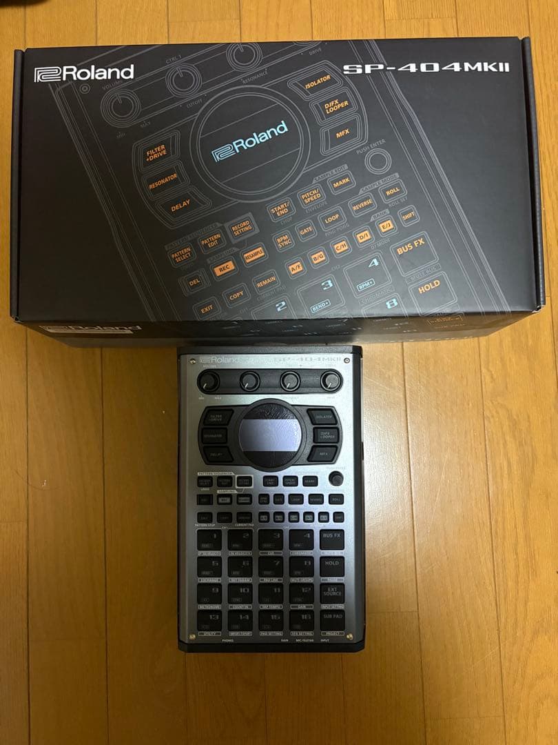 Roland SP-404MKII サンプラー Amazon.com: Roland SP-404MKII Creative Sampler and Effector | The