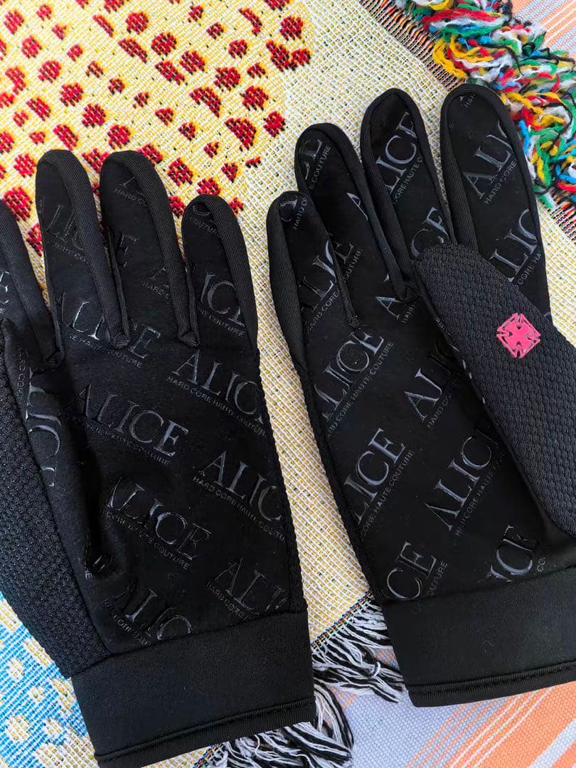 Alice Hollywood グローブ - メルカリ