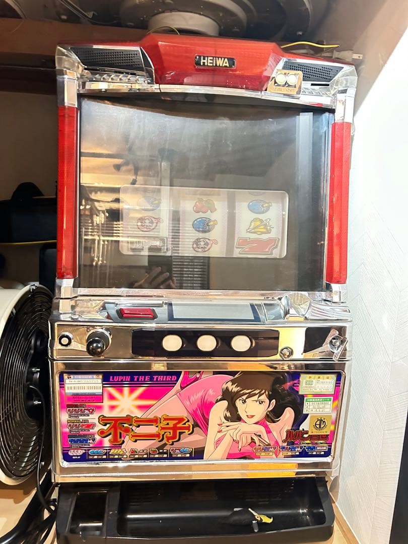 スロットマシン ルパン三世 峰不二子 - メルカリ