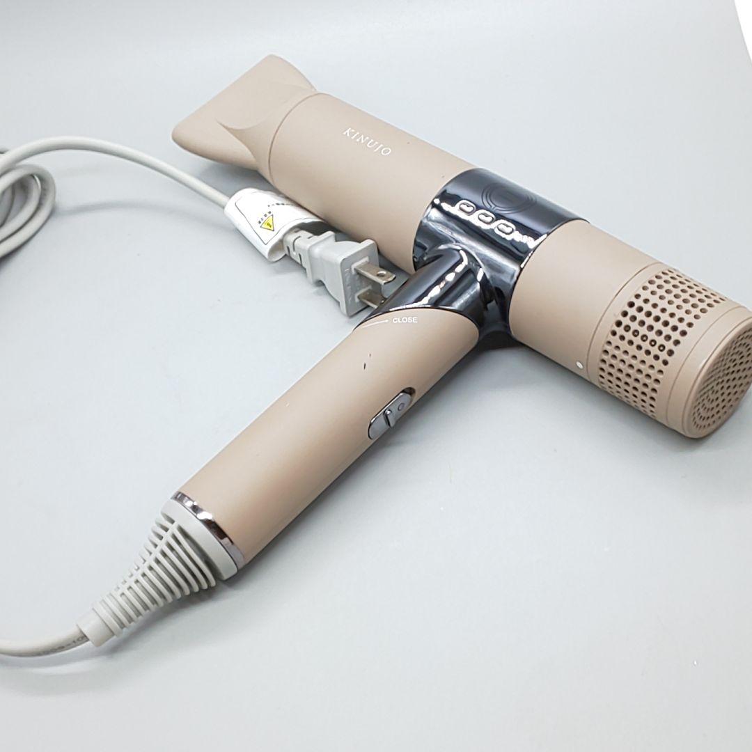 絹女　キヌジョ　KINUJO 大風量マイナスイオン ドライヤー《正規品》921