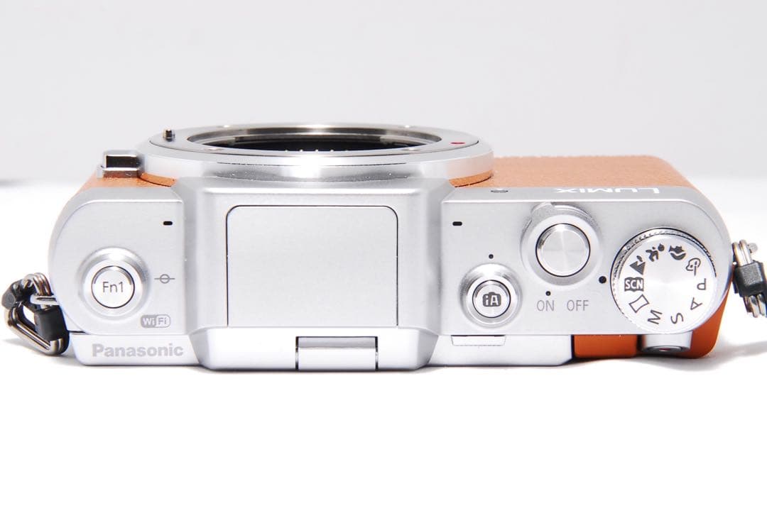 ショット数677回 LUMIX GF7 Wi-Fi ミラーレス 35-100mm