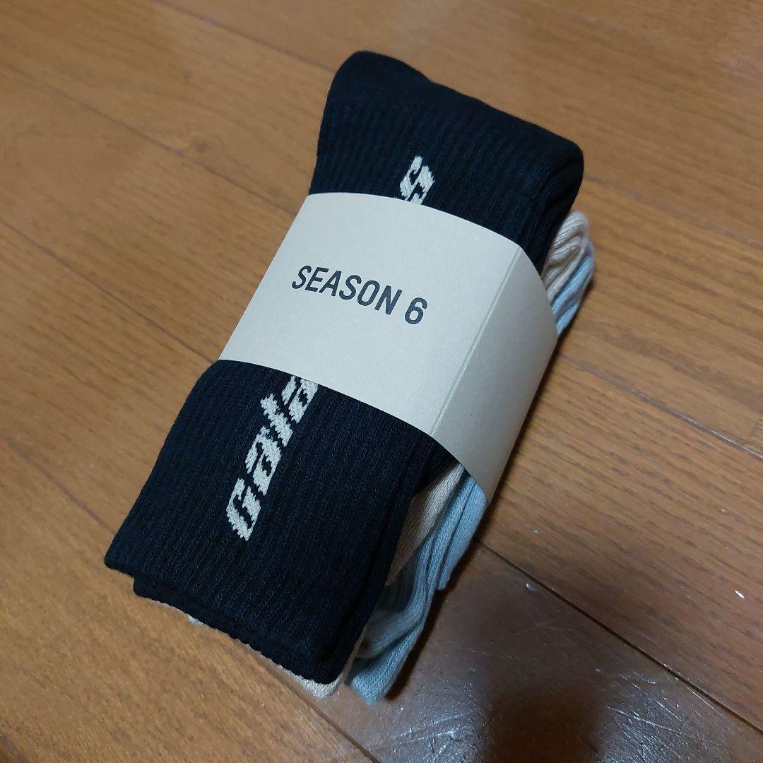Yeezy season6 Calabasas SOCKS 3足セット Yeezy Season 6 - Calabasas 3 Pack Socks | HBX