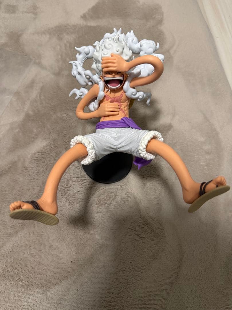 ワンピース ルフィ ギア5 ニカ フィギュア 台座付き 箱なし - メルカリ