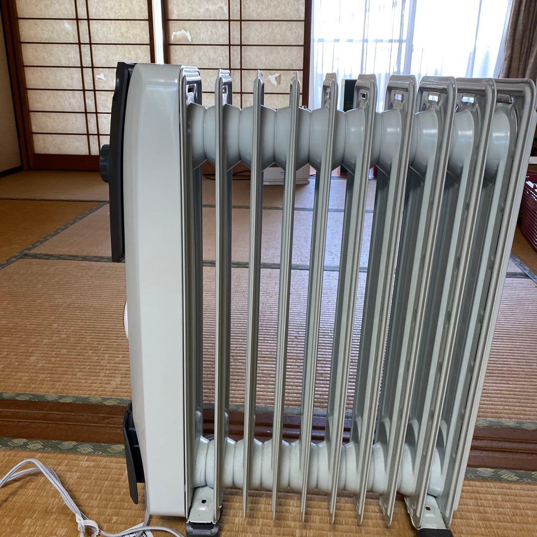 オイルヒーターRHU1015ーDG デロンギ（DeLonghi） アミカルド オイルヒーター RHJ35M1015-BK