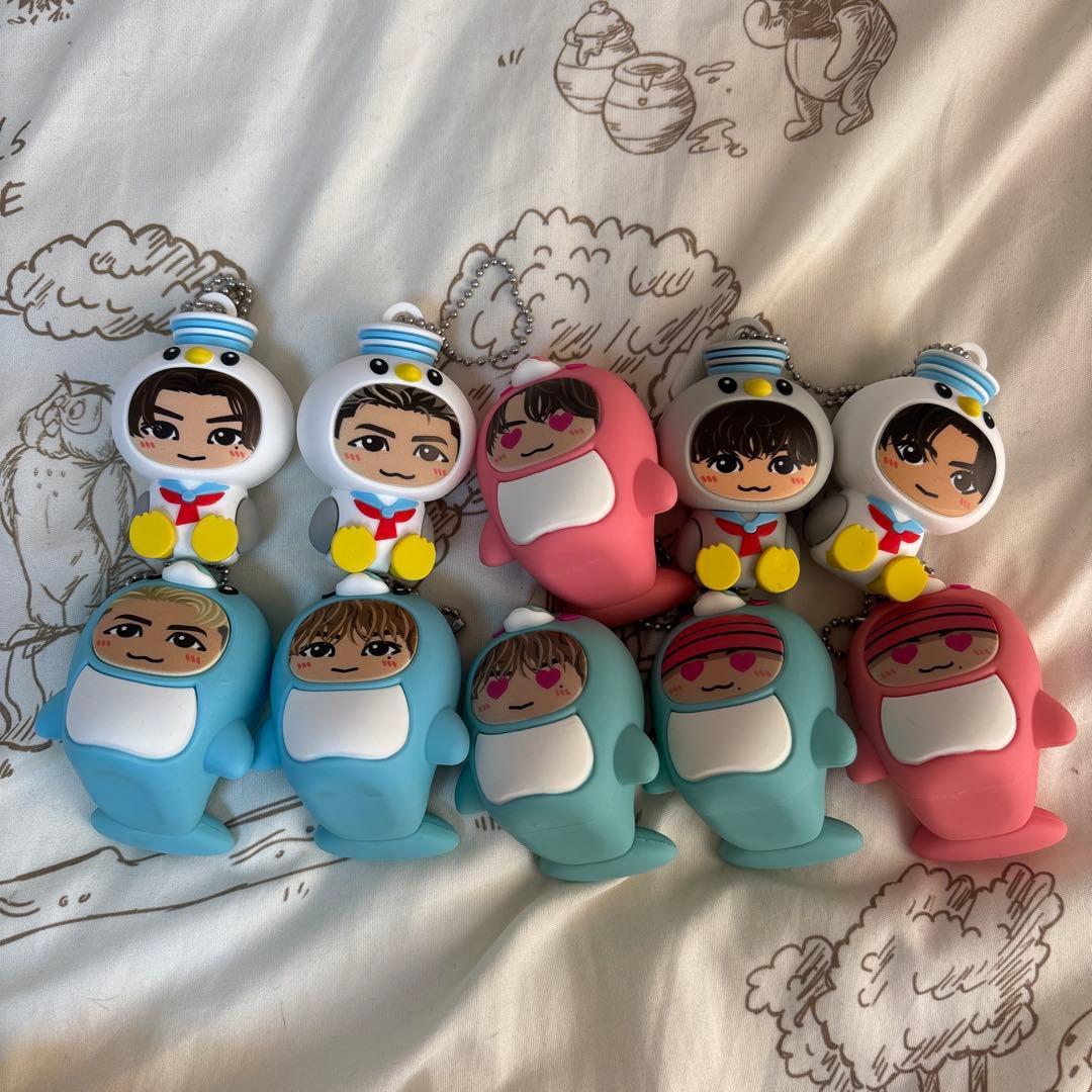 FANTASTICS 着ぐるみキーホルダー 10個セット - メルカリ