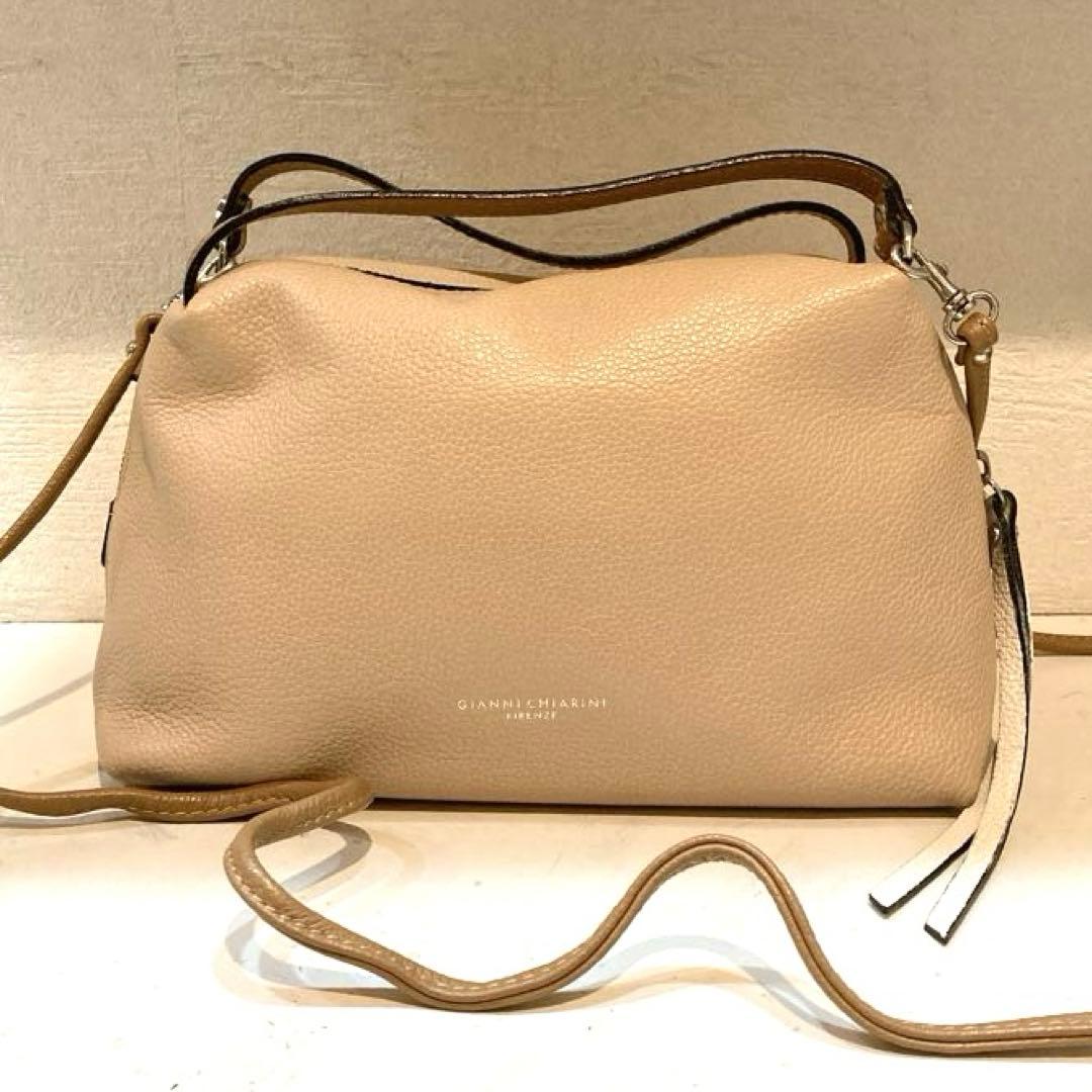 【美品】GIANNI CHIARINI アリファ 2WAY レザーバッグ M 楽天市場】ジャンニキアリーニ GIANNI CHIARINI アリファM ALIFA M