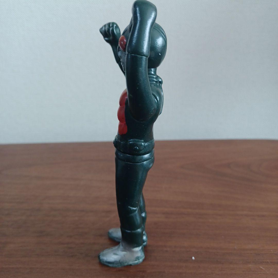 無版権 パチもの 「ライダーマン」風の鉄紺色の希少ソフビ フィギュア