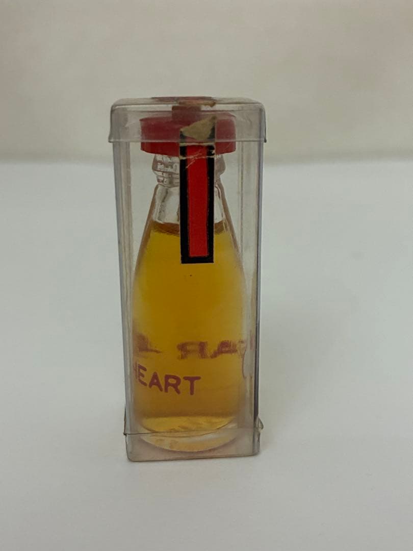 ハローキティ 香水 1976 レトロ サンリオ パフューム キティ - メルカリ