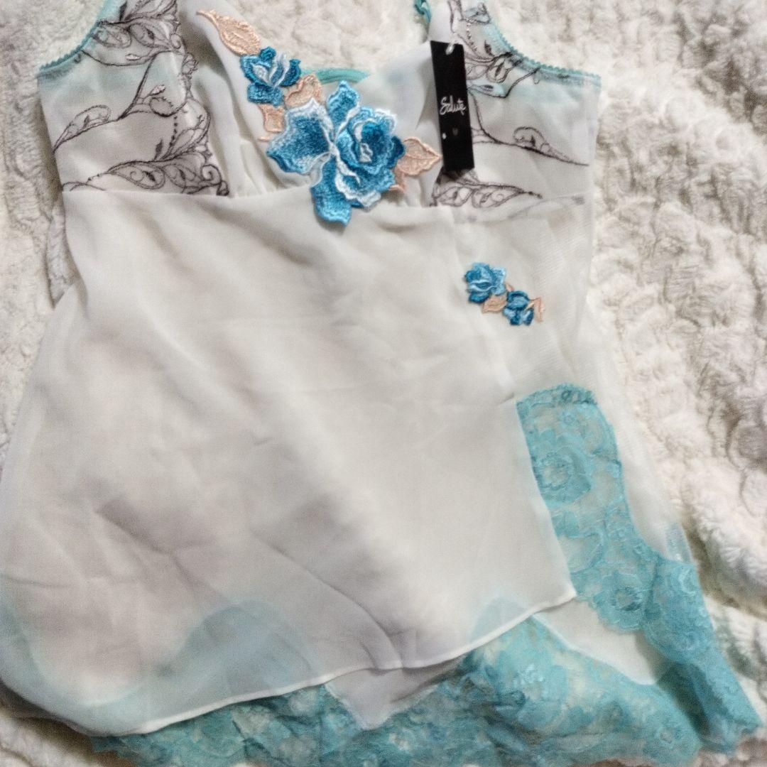 Salute 刺繍シフォンキャミソール M　専用です ワコール サルート 60グループ 60G キャミソール ランジェリー ML