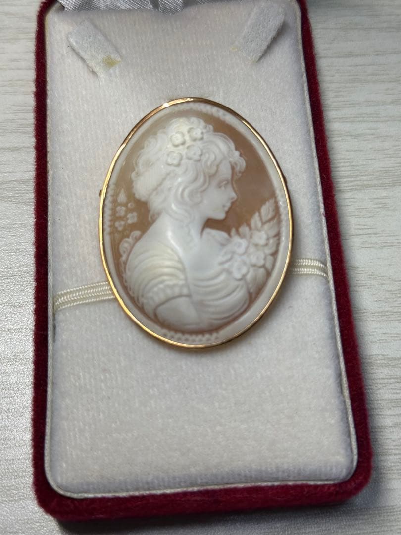 シェルカメオ　k18 作家名刻印あり　ネックレストップ　ブローチ K18刻印 美品 シェルカメオ ブローチ ネックレストップ 2WAYS - メルカリ