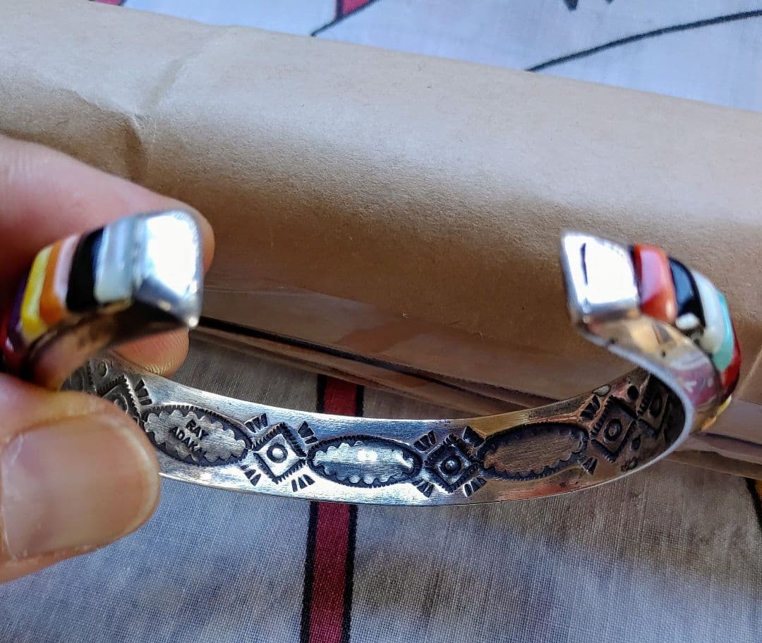 レイアダカイ☆Ray Adakai ナバホ族☆マルチインレイ・バングル M