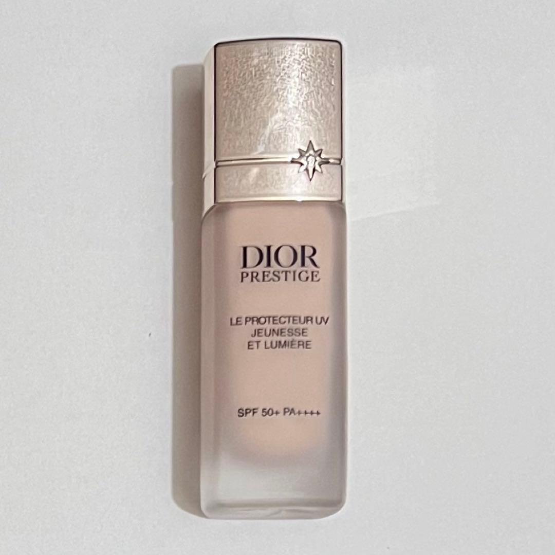 Dior プレステージ ホワイトルプロテクター UVルミエール BB 00 DIOR】 プレステージ ホワイト ル プロテクター UV ルミエール (SPF50