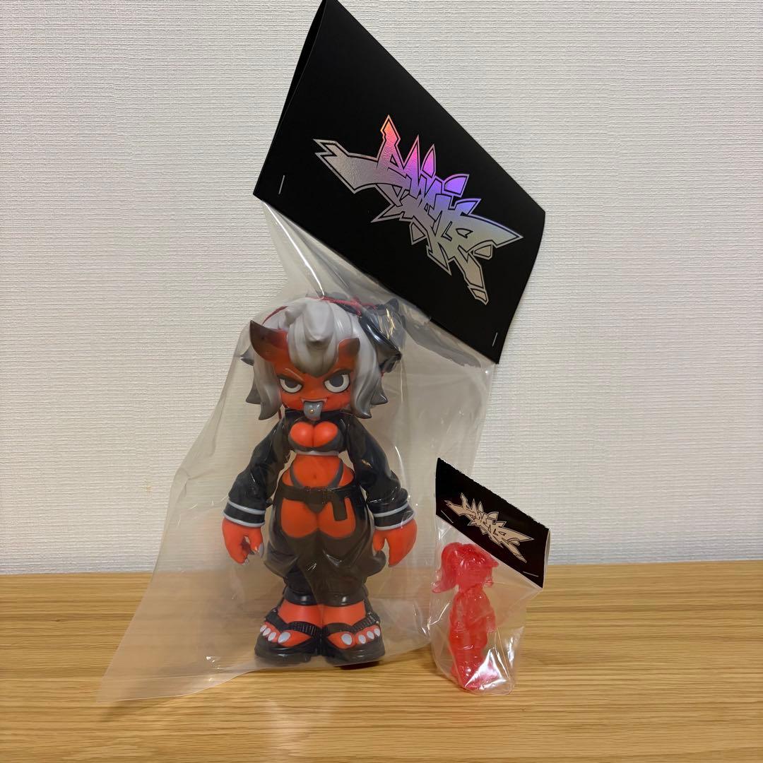 emDASH AMANOJAKI 1stカラー ソフビ AMANOJAKI 1st color」の受注生産を受け付けます。 プロフィールの